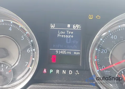 2011 Chrysler Town & Country Touring z USA, uszkodzony, nr VIN 2A4RR5DG9BR770959